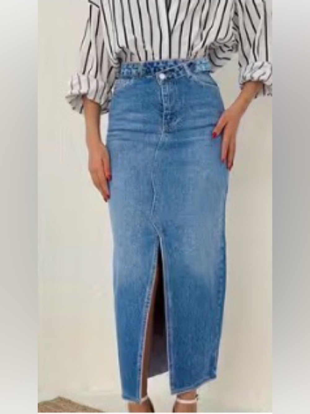 Long Jeans Skirt Classic Blue with slits! Size Small